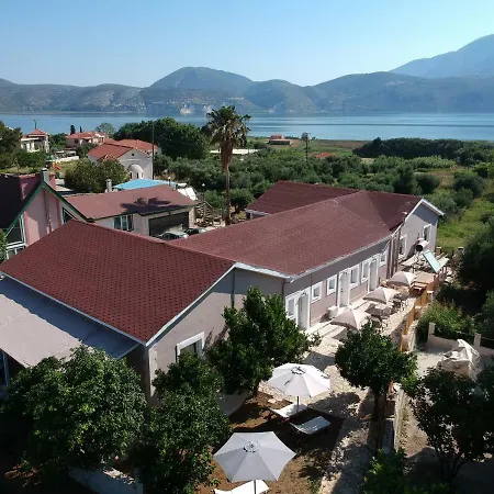 Petros & Apartamento Lixouri