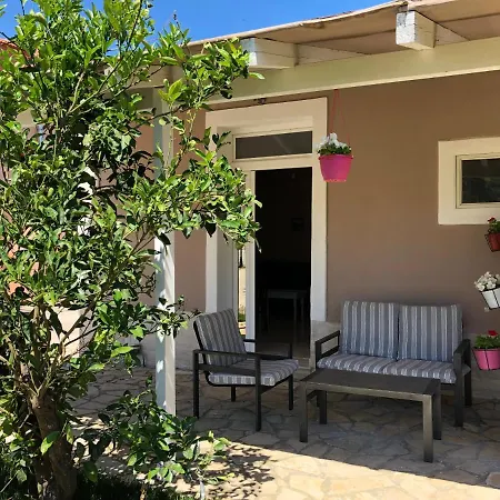 Apartamento Petros &