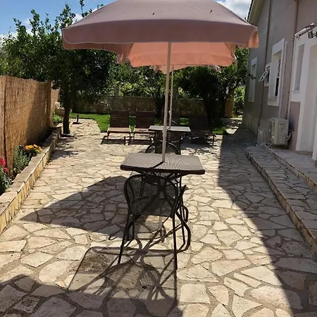 Petros & Apartamento *